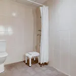 B&B Hotel Chaumont ホテル 3*