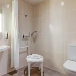 B&B Hotel Chaumont 3*
