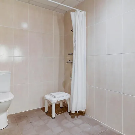 B&B Hotel Chaumont Hotel 3*