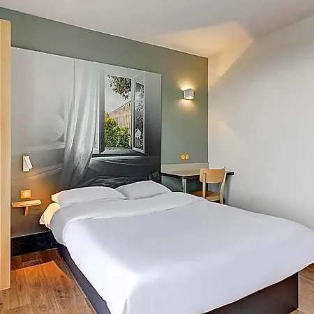 B&B Hotel Chaumont Hotel 3*