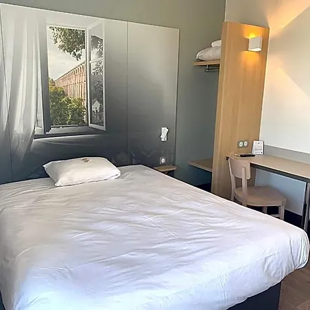 B&B Hotel Chaumont Hotel
