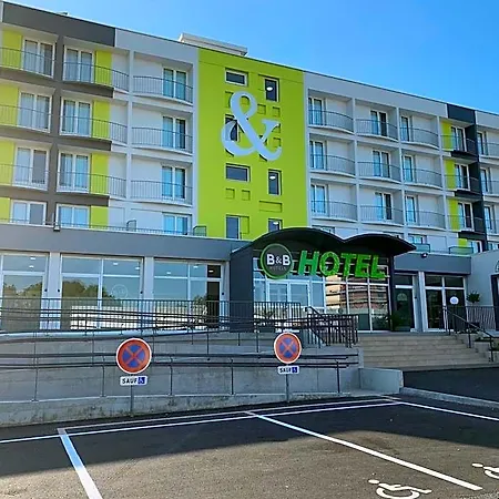 B&B Hotel Chaumont Hotel 3*