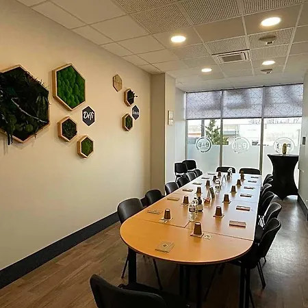 B&B Hotel Chaumont 3*