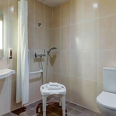 Hotel B&B Hotel Chaumont 3*