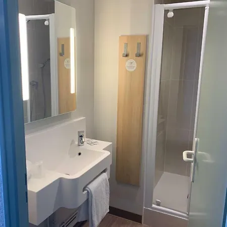 B&B Hotel Chaumont Hotel 3*