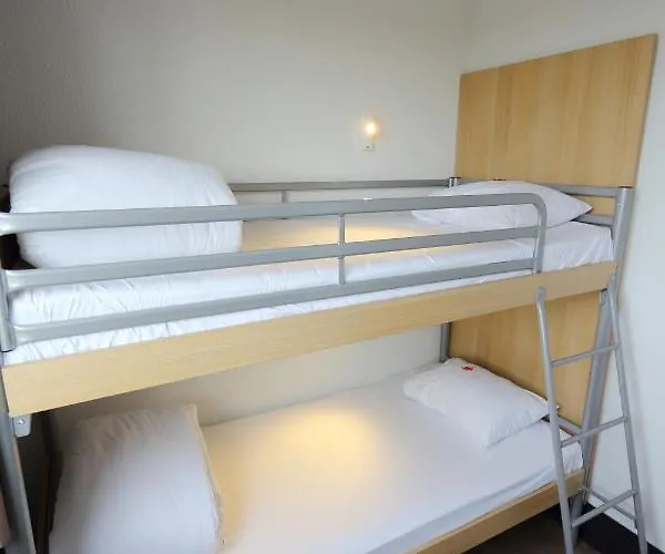 B&B Hotel Chaumont 3*