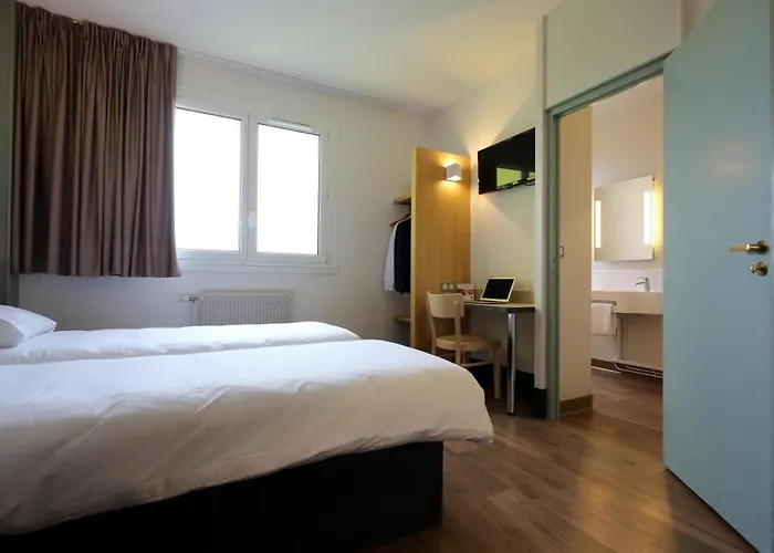 Hotell B&B Hotel Chaumont 3*
